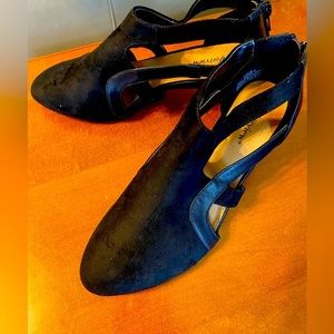 Comfortview size 8w NWT!  Black